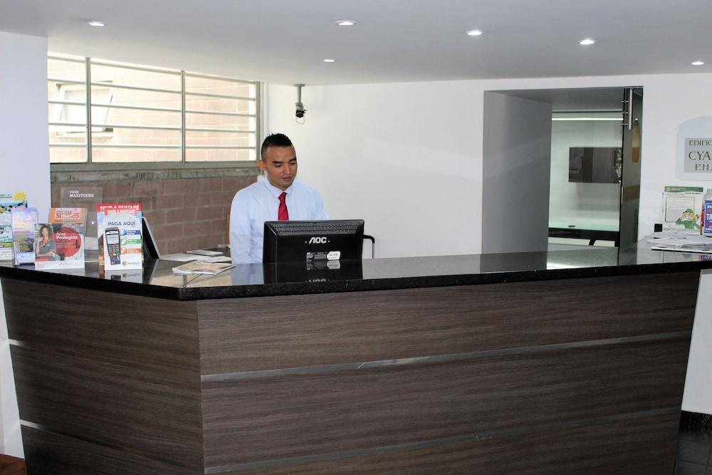 Cyan Suites Poblado By Mde Bnb Μεντεγίν Εξωτερικό φωτογραφία