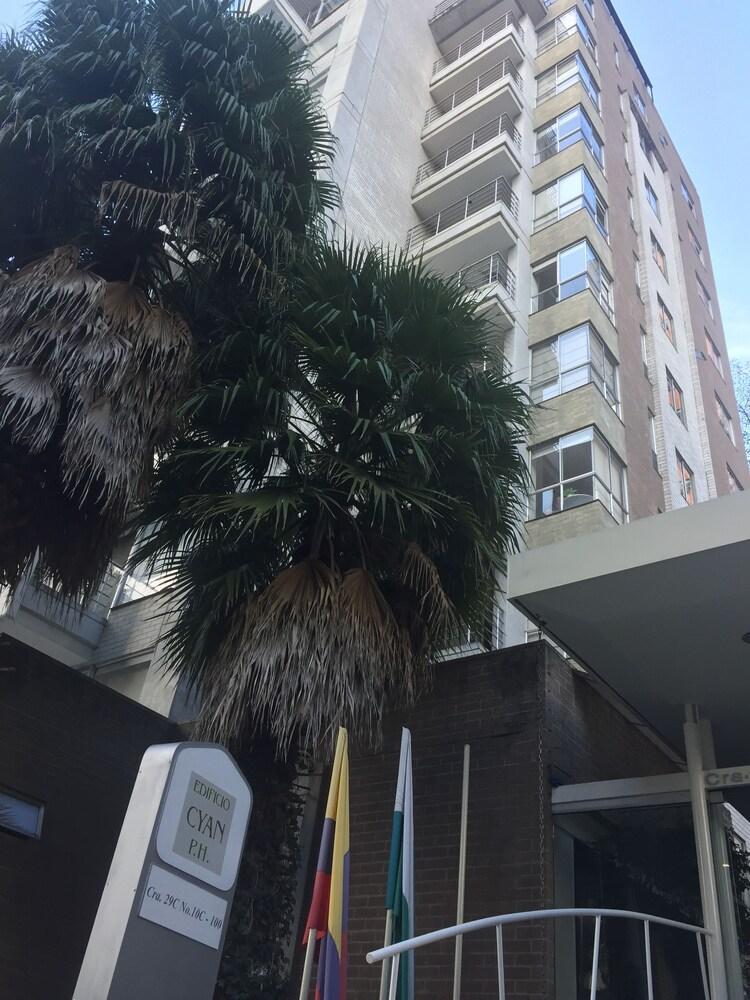 Cyan Suites Poblado By Mde Bnb Μεντεγίν Εξωτερικό φωτογραφία