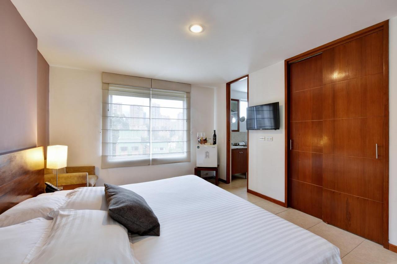 Cyan Suites Poblado By Mde Bnb Μεντεγίν Εξωτερικό φωτογραφία