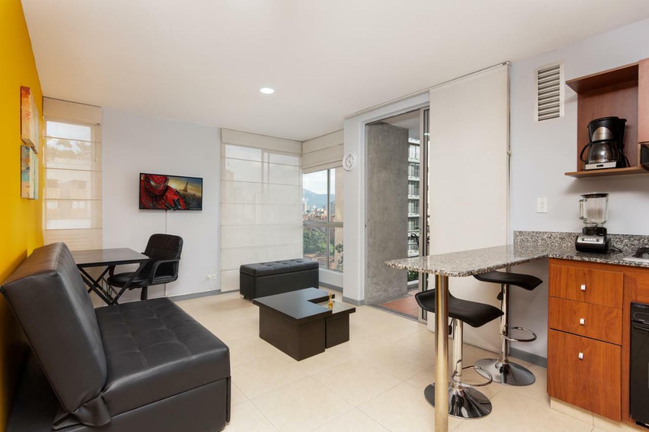Cyan Suites Poblado By Mde Bnb Μεντεγίν Εξωτερικό φωτογραφία
