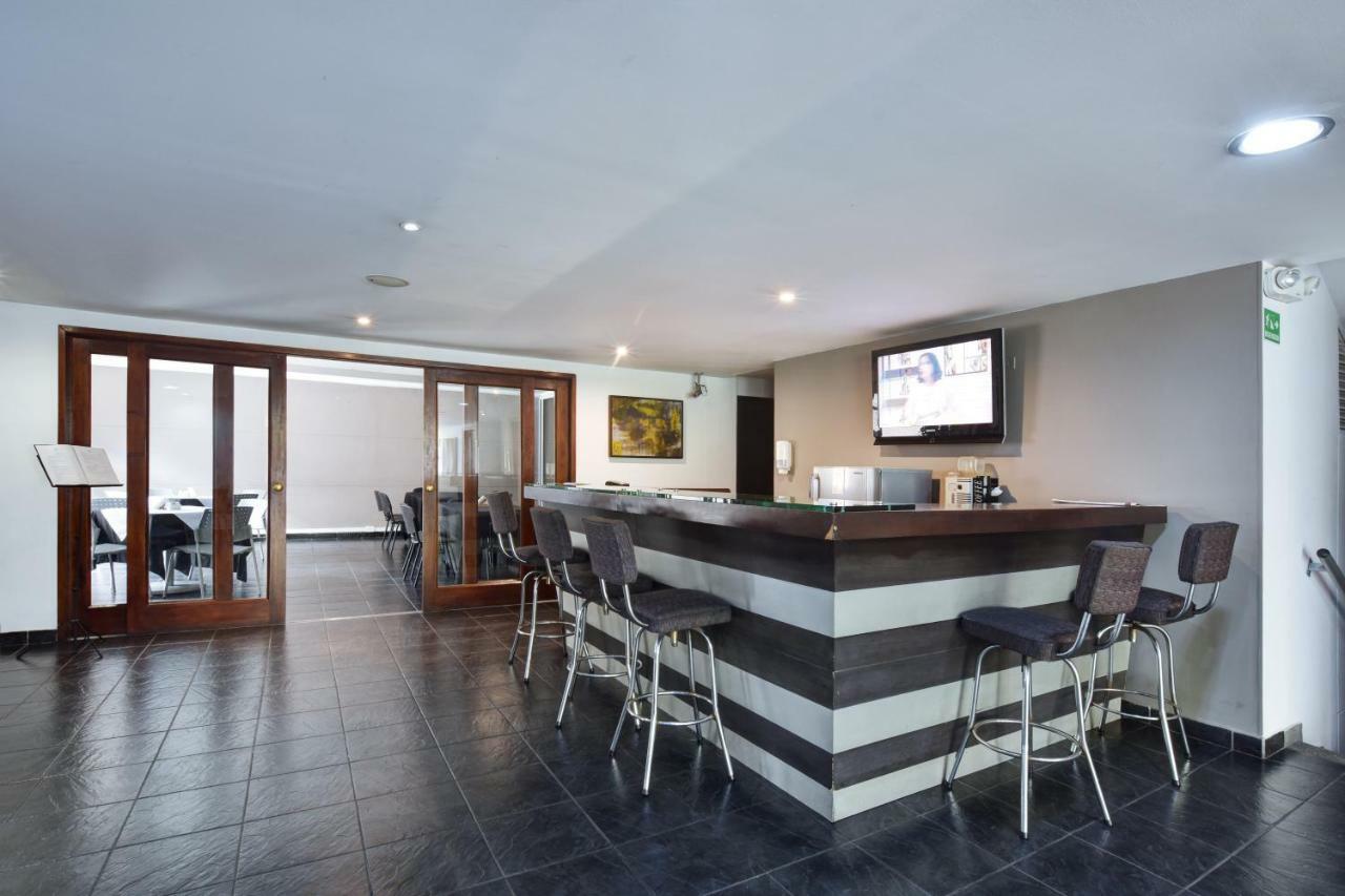 Cyan Suites Poblado By Mde Bnb Μεντεγίν Εξωτερικό φωτογραφία